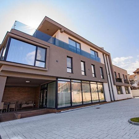Vila Sarisa Deva Exterior photo