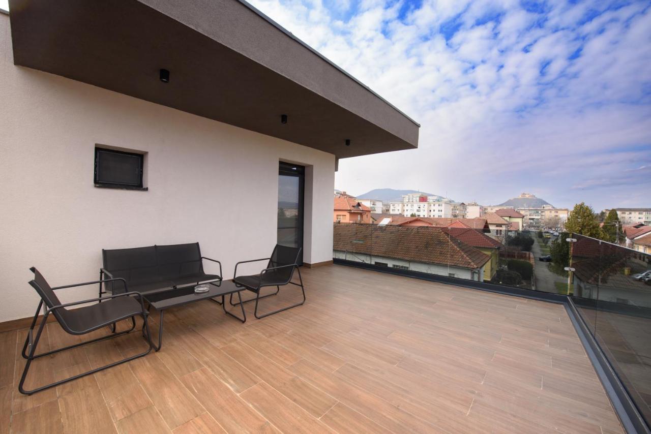 Vila Sarisa Deva Exterior photo